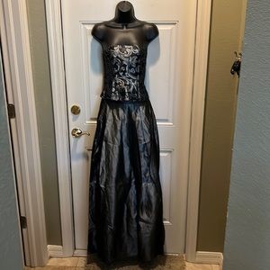 Jessica McClintock taffeta skirt/corset top w/a velvet/taffeta reversible shawl